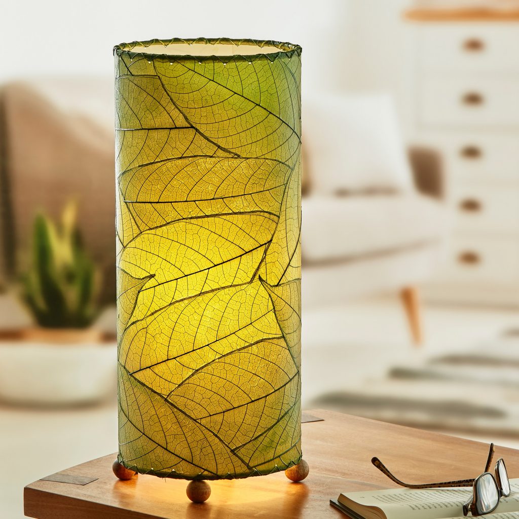 Cylinder table lamp in green